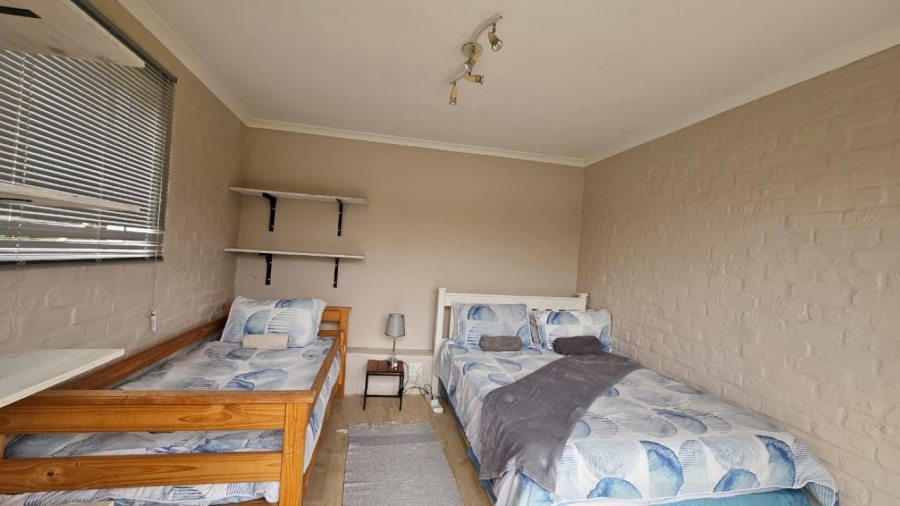 5 Bedroom Property for Sale in Malgas Western Cape